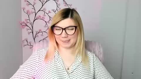 Molly online show from 02.23.26