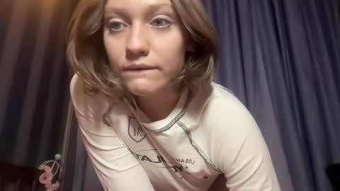 molly_poly online show from 12.19.25