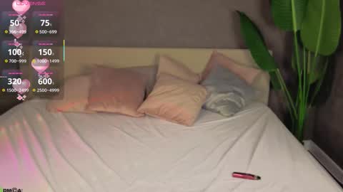 Molly online show from 10.13.25