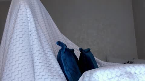 Molly online show from 12.25.24