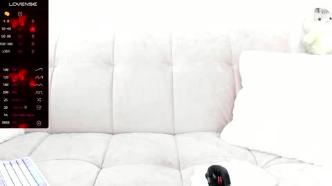 Snapshot of molly_sweetbaby chatting on 03.04.25 Ill tell you when were private online show from 03.04.25