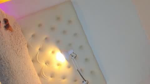 Snapshot of mollygrayxx chatting on 02.05.25 KEI online show from 02.05.25