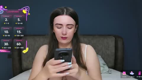 Molly online show from 09.11.25