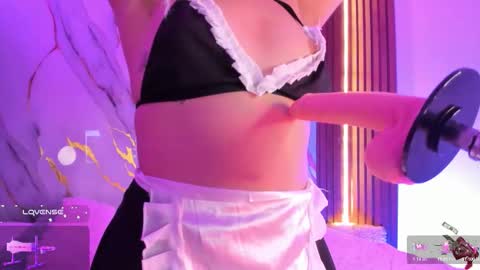 Snapshot of mollylewis18 chatting on 10.23.25 New girl Emily Valentina Michelle online show from 10.23.25