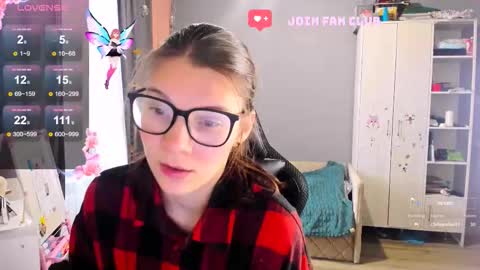  KIRA  online show from 10.02.25