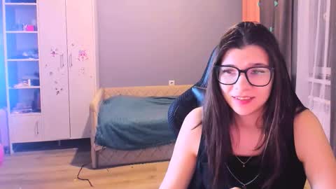  KIRA  online show from 01.12.26