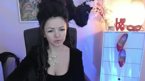 Molly online show from 02.09.26