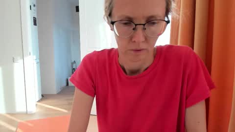 Snapshot of mollystory chatting on 09.22.25 AngelMomm online show from 09.22.25