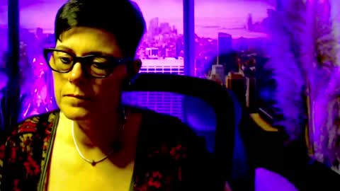 Snapshot of mollysun chatting on 06.14.26 MollySun Nina Randmann online show from 06.14.26