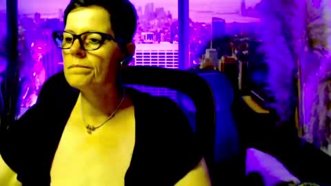 Snapshot of mollysun chatting on 06.24.26 MollySun Nina Randmann online show from 06.24.26