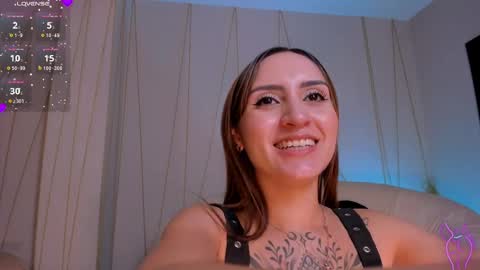 Molly Sunders online show from 02.20.25