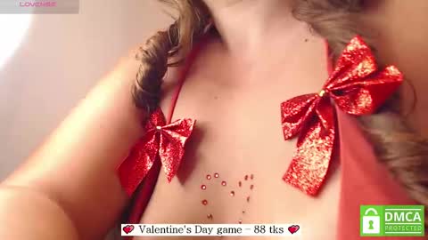  Molly  Join my social networks    online show from 02.15.25