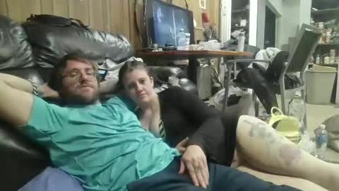 Snapshot of molotovfoxtail chatting on 11.11.25 Molotovfoxtail online show from 11.11.25