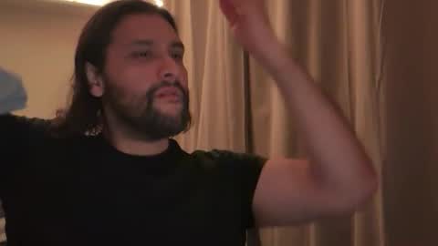 molten_escargot online show from 01.19.25