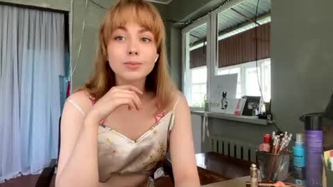 Snapshot of molyangel chatting on 06.30.26 Oksana online show from 06.30.26