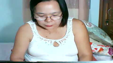 mombastic55 online show from 05.23.26