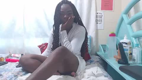 Snapshot of mommywebcam chatting on 12.24.24 DINAH online show from 12.24.24