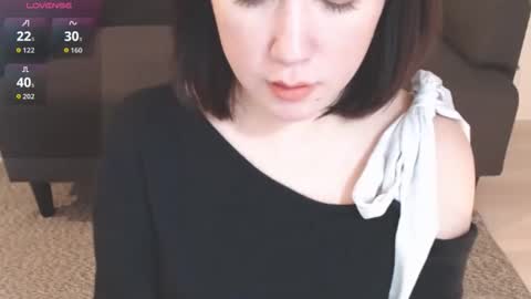 Momo online show from 04.11.26