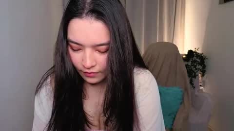 Momo online show from 05.13.26