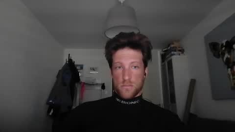 moms_little_monster online show from 02.06.25