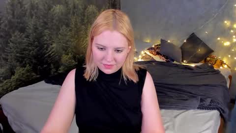 mon1ca_jones online show from 12.19.25