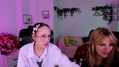 Snapshot of mona_cloud chatting on 06.18.26 Mona online show from 06.18.26