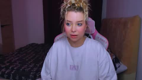   online show from 09.30.25