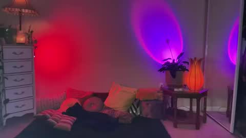 Mona online show from 01.24.25