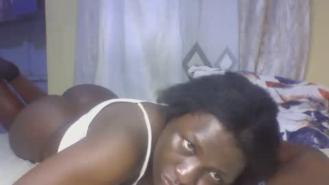 Snapshot of monalisaah chatting on 09.20.25 monalisaah online show from 09.20.25