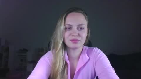 Snapshot of monarise chatting on 04.17.26 monarise online show from 04.17.26