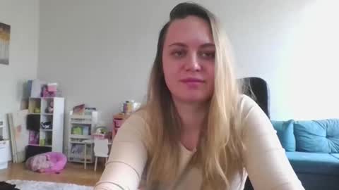 Snapshot of monarise chatting on 04.30.26 monarise online show from 04.30.26