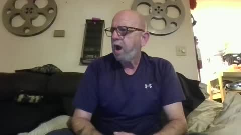 Snapshot of mondaymonday chatting on 02.24.25 mondaymonday online show from 02.24.25