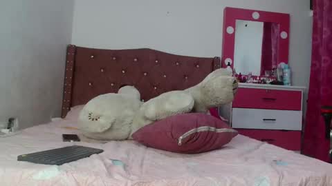 Monica online show from 09.20.25