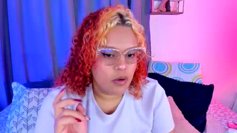 aleja      independent model       online show from 03.02.26