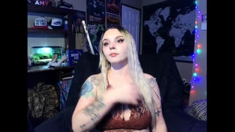 Monica online show from 12.10.24