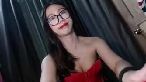 Snapshot of monicabrava69 chatting on 12.15.25 MonicaBravaa online show from 12.15.25