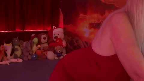 Snapshot of monicutex chatting on 02.25.25 Monika    online show from 02.25.25