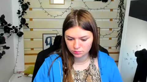 Snapshot of monika_youu chatting on 04.23.26 Monika online show from 04.23.26