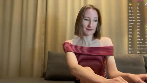 Snapshot of monikabos chatting on 03.06.25 MonikaBos online show from 03.06.25