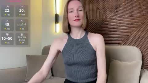 Snapshot of monikabos chatting on 05.18.26 MonikaBos online show from 05.18.26
