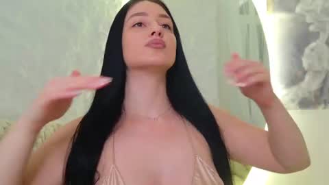 Snapshot of monique_a chatting on 07.29.26 Ask me online show from 07.29.26