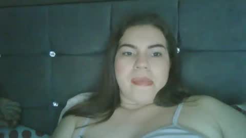 monita1401506 online show from 10.15.25