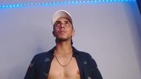 Snapshot of monkey_uchiha77 chatting on 01.08.26 simon dice online show from 01.08.26