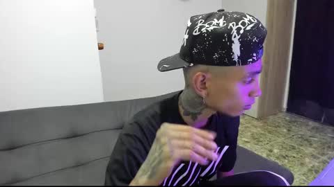 monkeyd_66 online show from 12.12.24