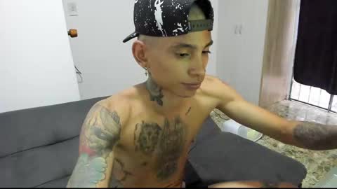 Snapshot of monkeyd_66 chatting on 12.12.24 monkeyd_66 online show from 12.12.24