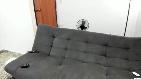 Snapshot of monkeyd_66 chatting on 01.04.25 monkeyd_66 online show from 01.04.25