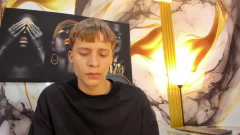 Snapshot of mono_blonde chatting on 05.29.26 mono_blonde online show from 05.29.26