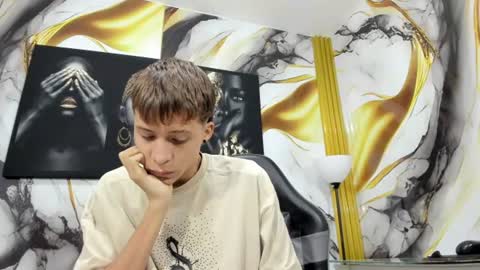 Snapshot of mono_blonde chatting on 06.11.26 mono_blonde online show from 06.11.26