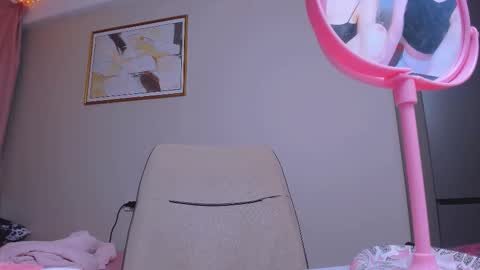 Snapshot of mono_lite chatting on 12.15.25 Mon online show from 12.15.25