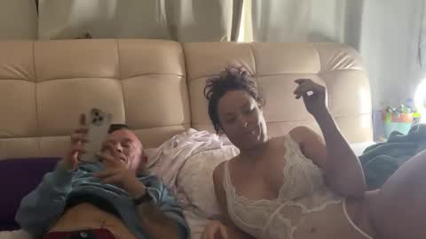 Snapshot of monroelovesyou chatting on 09.08.25 Monroe online show from 09.08.25